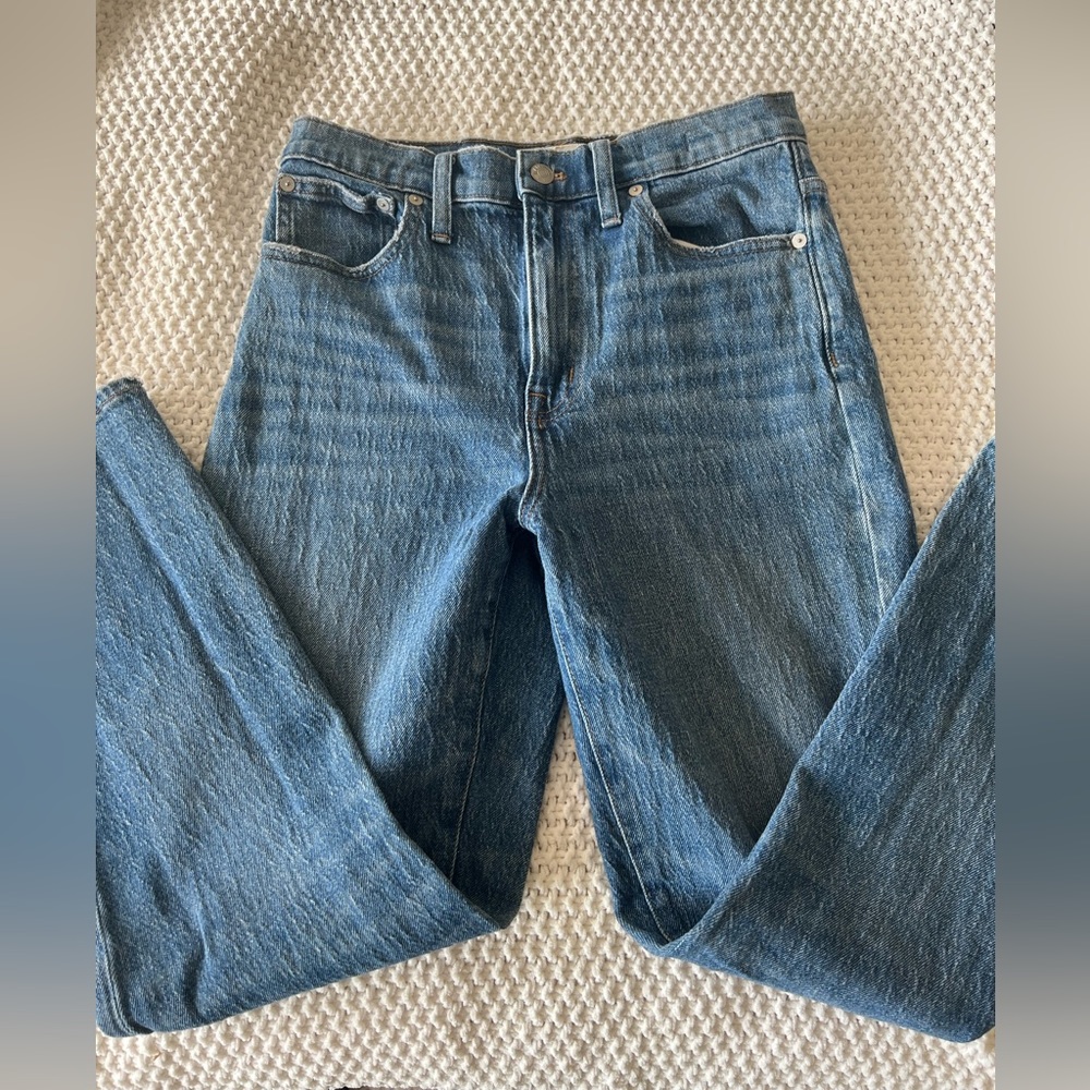 Slim high rise crop Madewell jeans!
